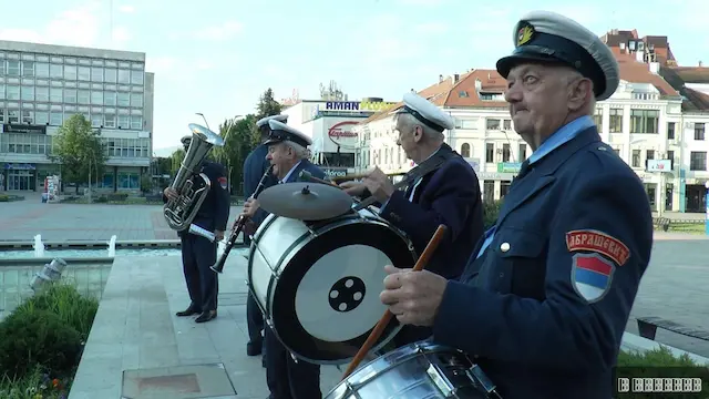 Čačane i ovoga prvog maja probudili zvuci trube:Tradicija duža od sedam decenija